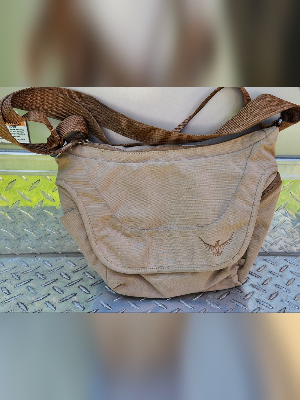Osprey Flap Jill Messenger Bag